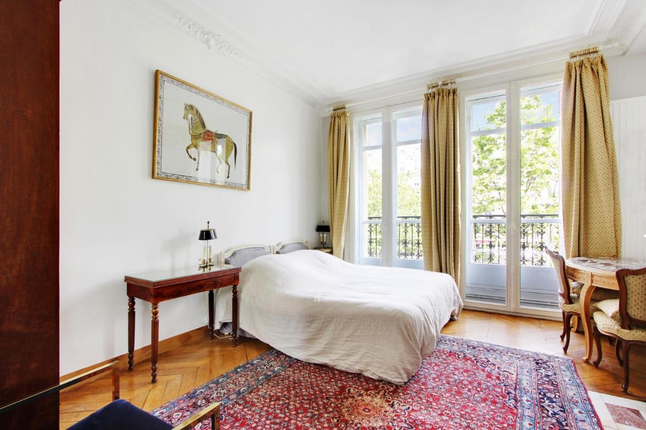 Suite Junior Avec Balcon Et Vue Sur Arc De Triomphe Paris Eksteriør billede